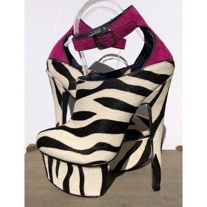 NEW London Trash Wynne Zebra Pony Hair Platform